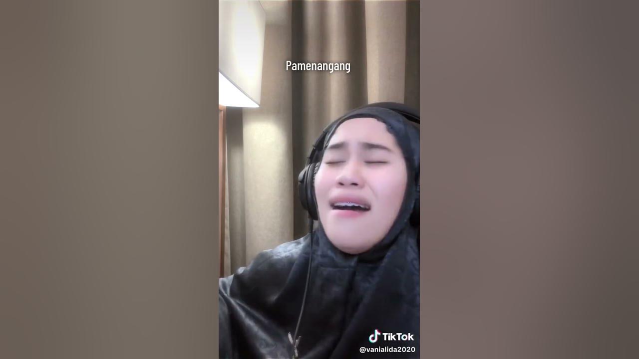 sangat merduVania bawakan lagu mandar pamenangan❤️✨#viralvideo #reels