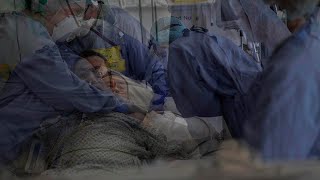 Inside a Covid ICU ward: A photojournalist's experience covering the coronavirus pandemic