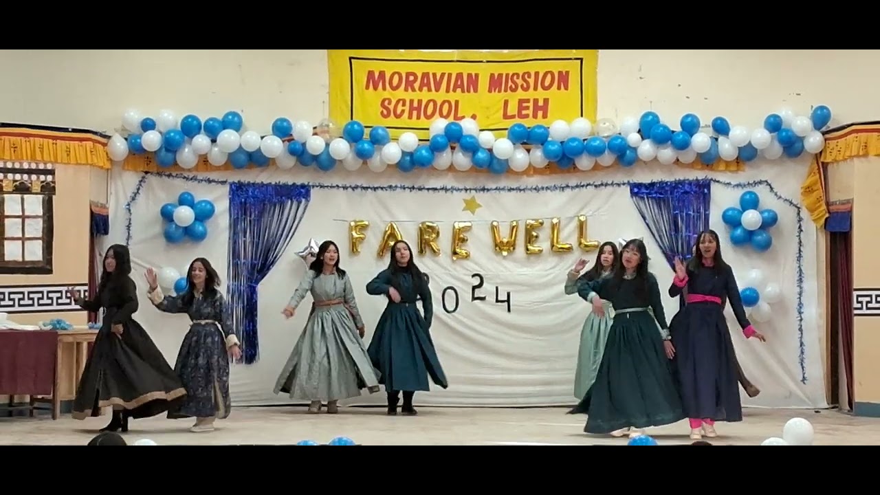 farewell Dance ...2024 performed by Class new 10th ... - YouTube
