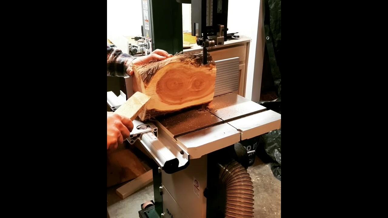 Grizzly G0817 Bandsaw Unboxing and First Cut YouTube