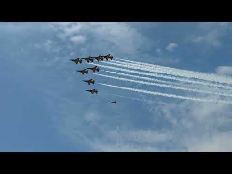 Black Eagles (South Korea 🇰🇷) flypast at Farnborough
