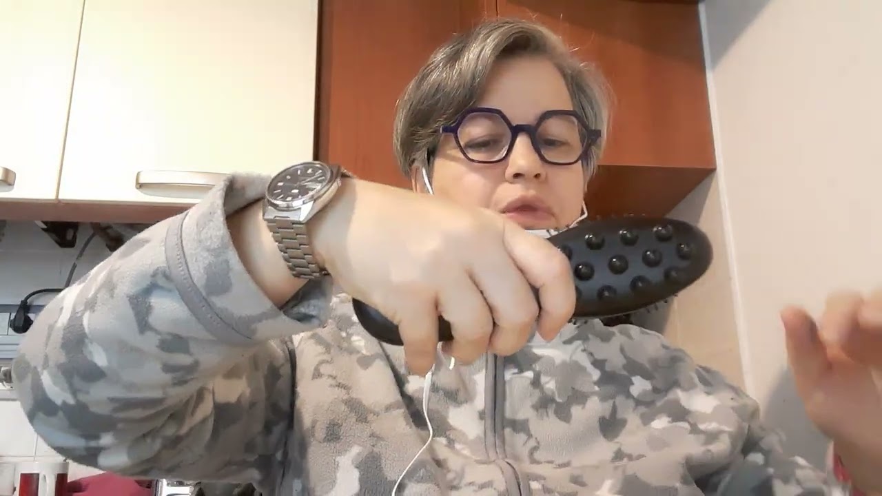 asmr trucco e messa in piega per Asia