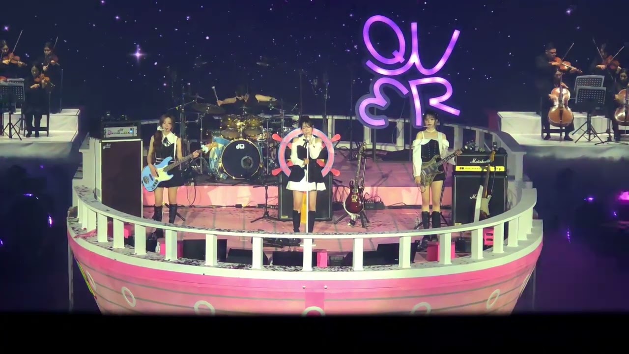 QWER - 별의 하모니 (251003 Rockation)