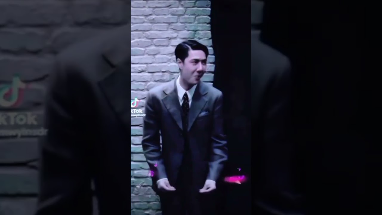 Wang Yibo teaching dance to Hidden Blade actor 😄 better video on my channel