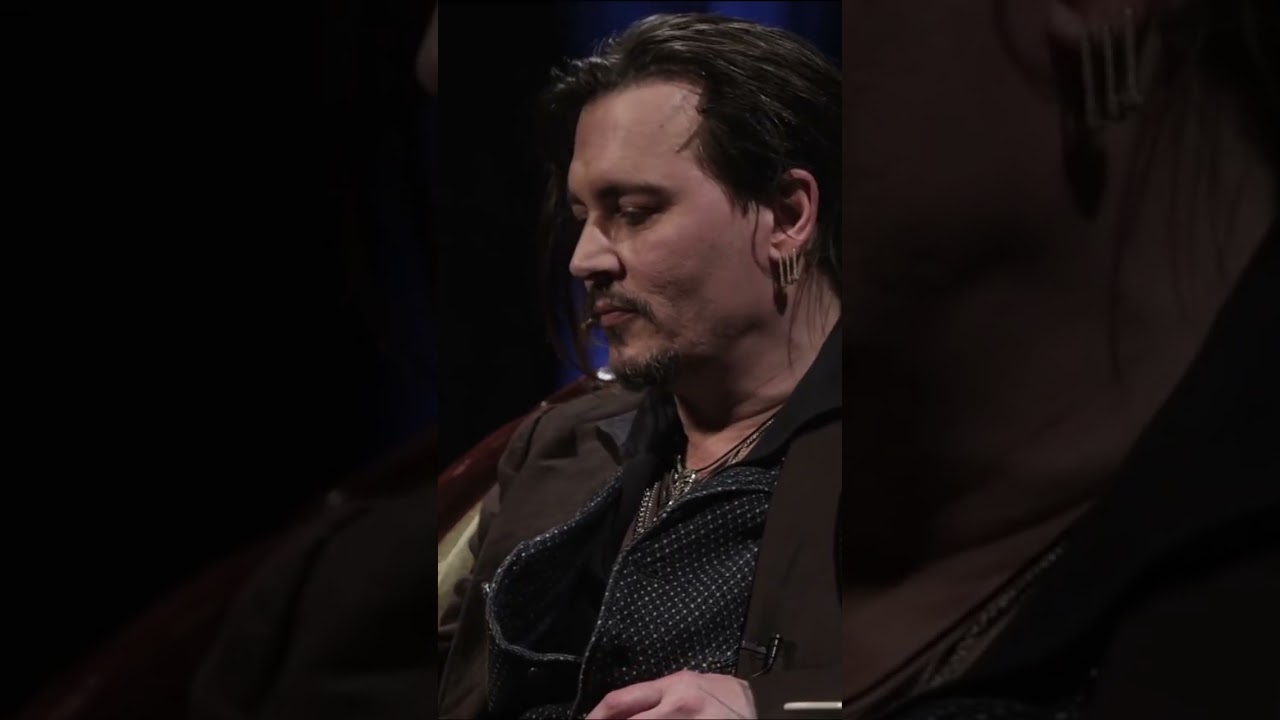 Johnny Depp BREAKS The Rules For SMOKING On Stage!