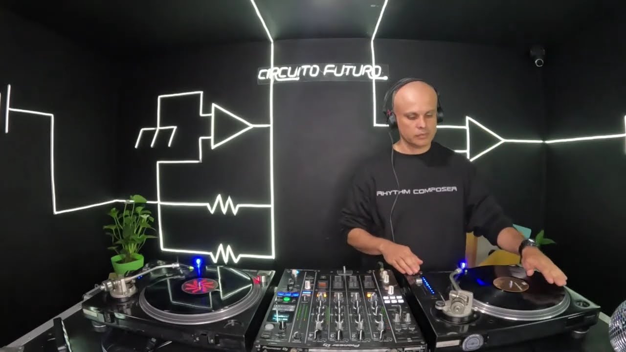 OSKR J _Vinyl SET | CIRCUITO FUTURO | 05-11-24