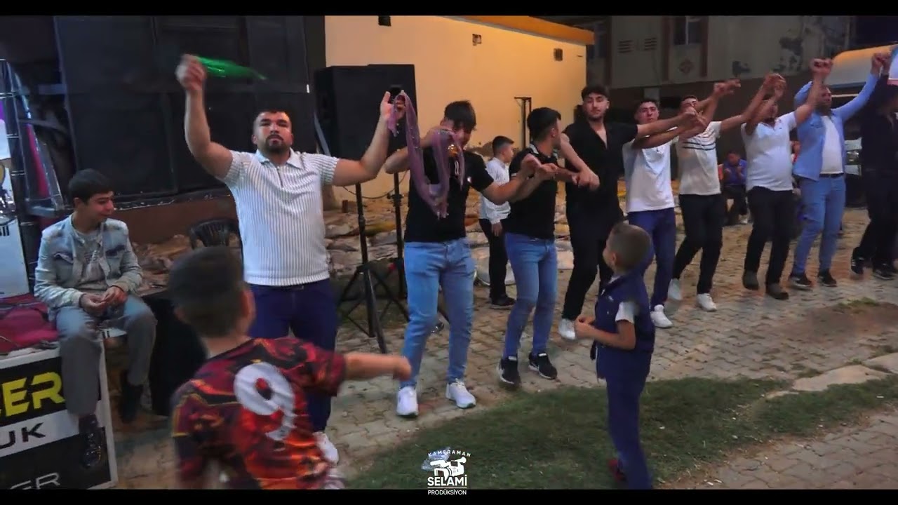 KAMERAMAN SELAMİ FARKIYLA SAVCILI MEMİK AGANIN OĞLU RAMAZANIN NİŞAN TÖRENİ 3