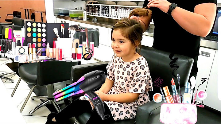 Princess gets her first HAIRCUT | BEAUTY SALON Style!!
