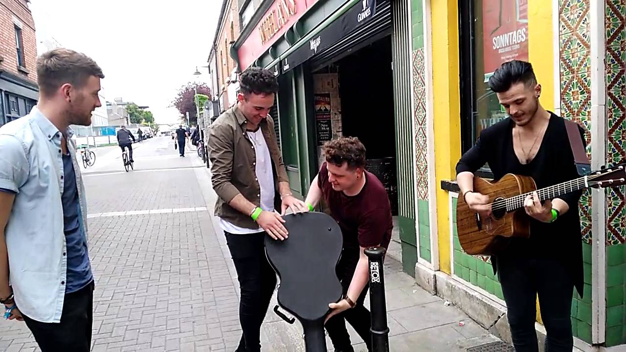 Fallen Lights - Serenading me singing "Yeah" (Usher cover)