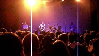 Black Lips perform &quot;Dumpster Dive&quot; @ Music Box 6/24/11