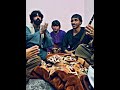 دمبوره دیوانه بنگ میزنه