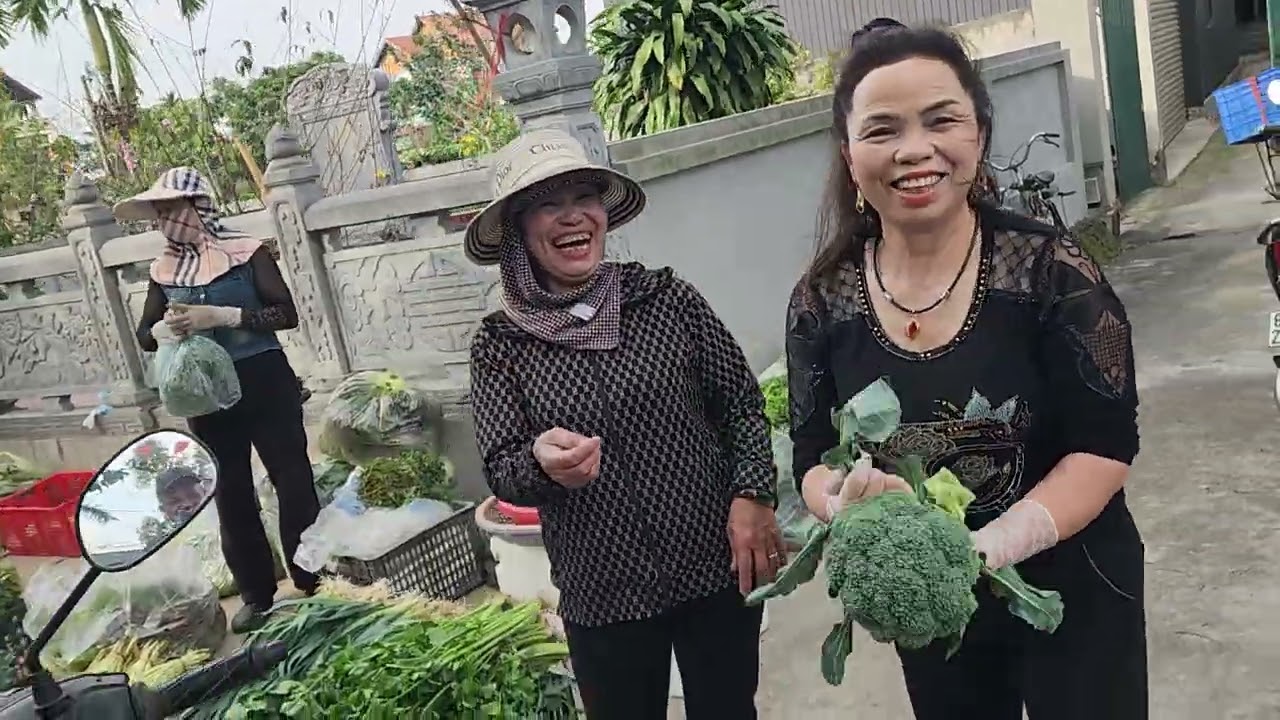 Chợ chiều 28 tết Bến Ngọc năm nay ..!