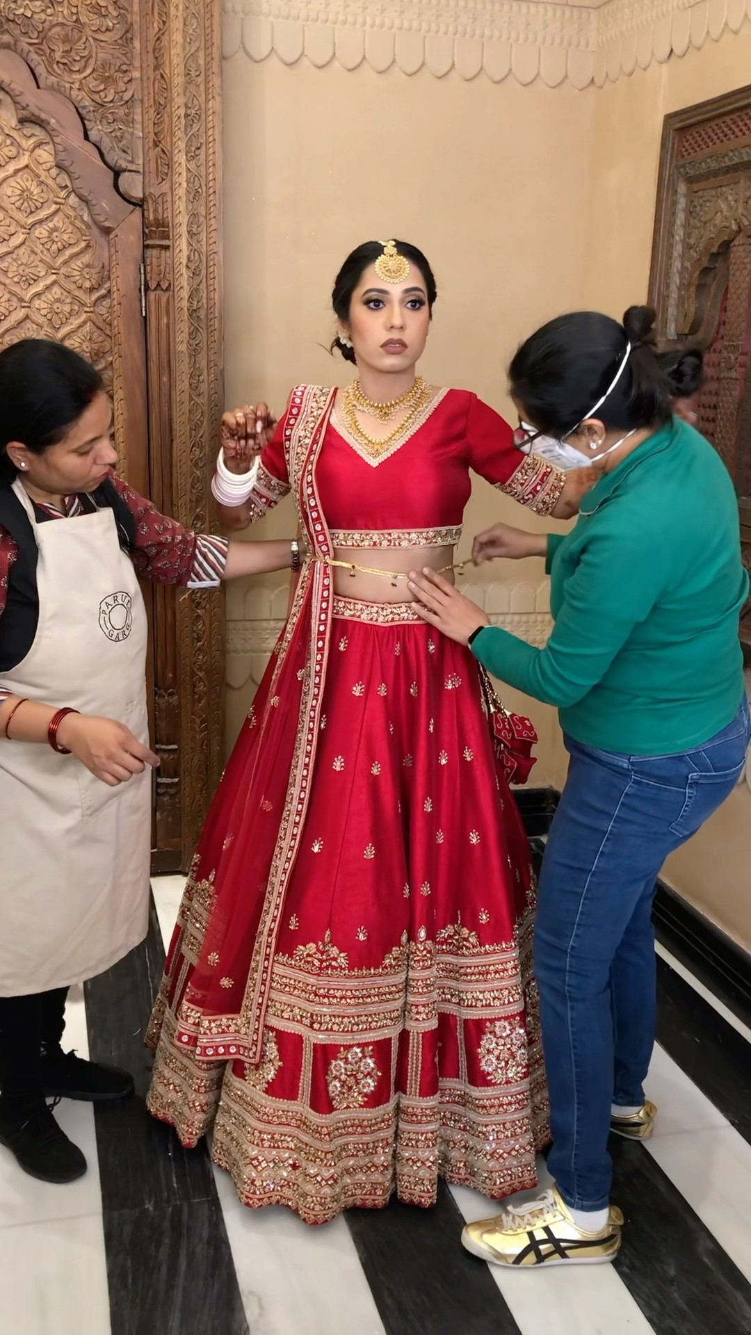 Bindi or No Bindi ? ❤️ Parul Garg