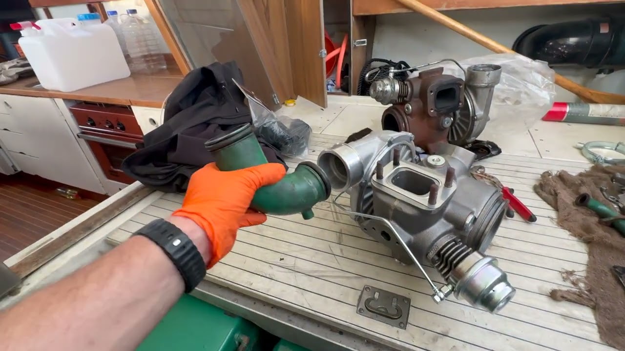 Turbon vaihto projekti jatkuu. Volvo Penta Tamd 61A Turbo replace