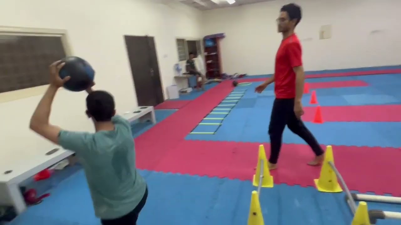 الوحدة التدريبية الرابعة 4 لتنمية بعض عناصر اللياقة البدنية فترة الإعداد العام -(  قراءة الوصف )