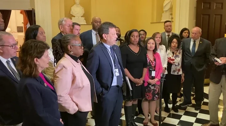 Virginia lawmakers approve budget, but governor warns that changes will be needed