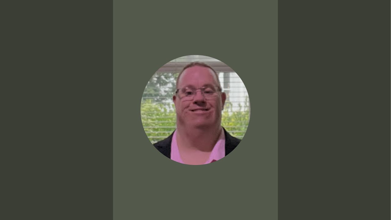 Professional YouTuber Ross Crawford  is live