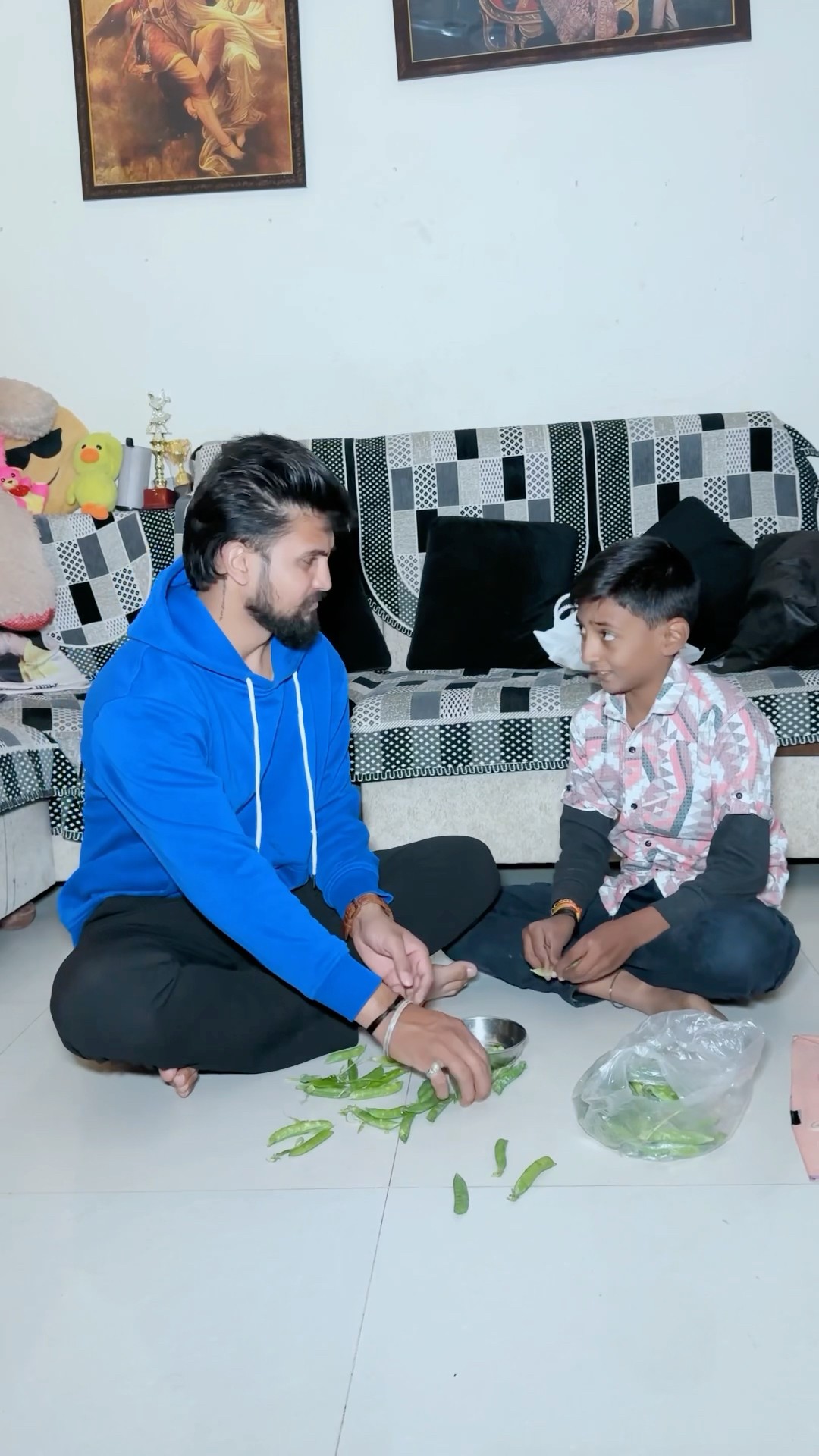 Biwi no.1?||funny videos||#comedy #biwino1 #youtubeshorts #padosankabacha #golu008