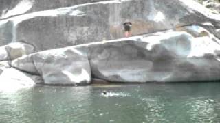 Kern River Rock Jump Bongloaded Drunk @ The River