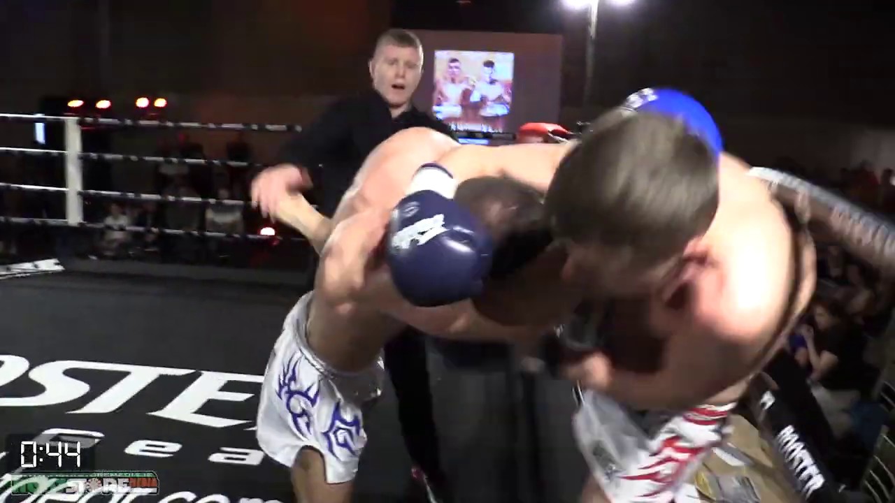 Erik McCormack vs Pawel Politylo (Fight Video)