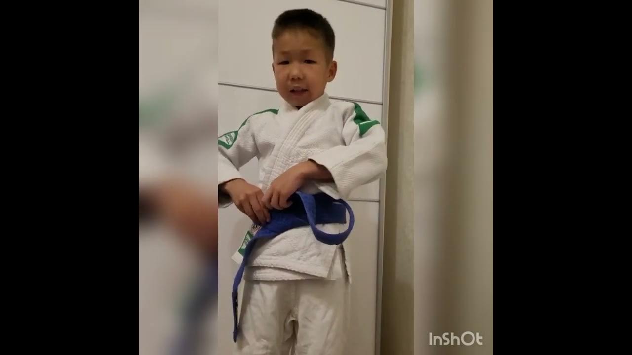 Школьница повесилась на поясе от кимоно