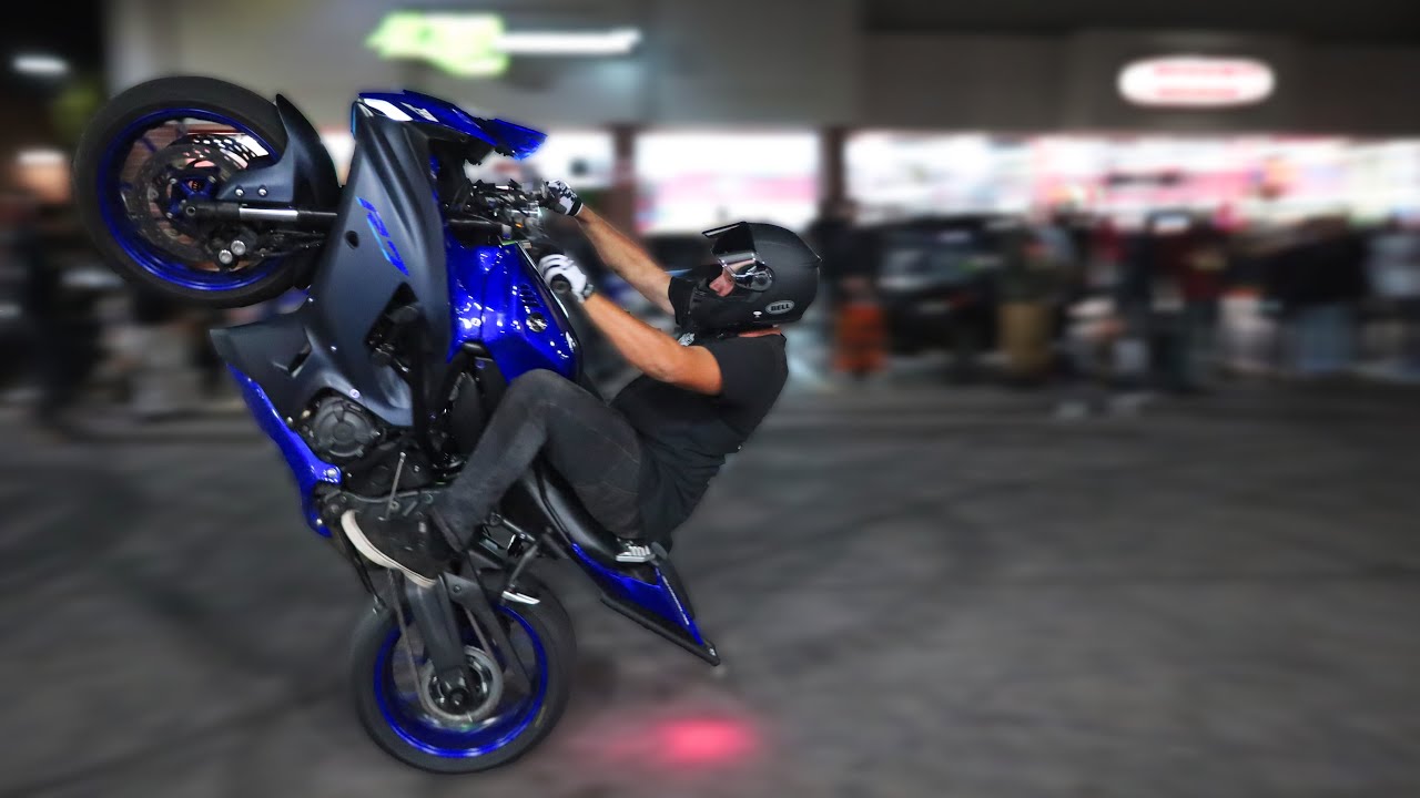 Friday Night Hood Ride | Denver BikeLife Motorcycle Stunts