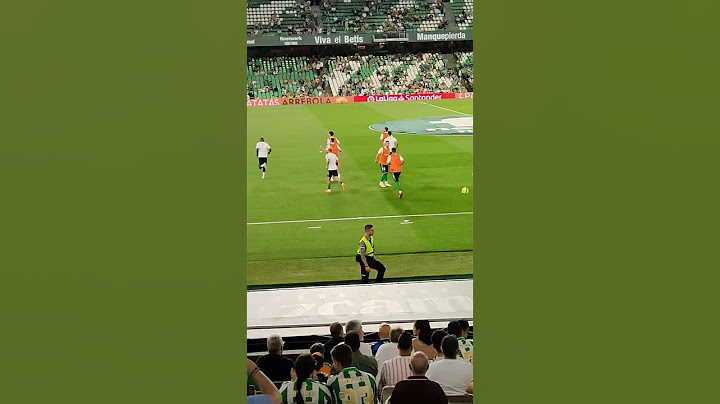 Betis!! Equipo titular sale a calentar!! Betis Real Sociedad. 25-04-23