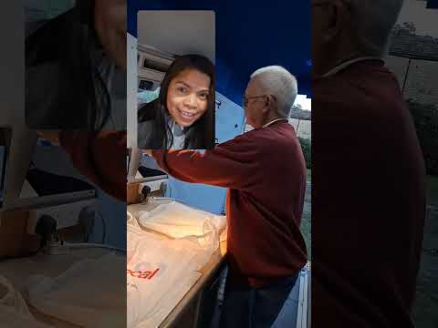 Tingnan Natin Ang Ginagawa Mi David Sa Van