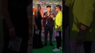 Ο ταλαντούχος Zaf στο Green Carpet των Mad Video Music Awards 2024 από τη ΔΕΗ