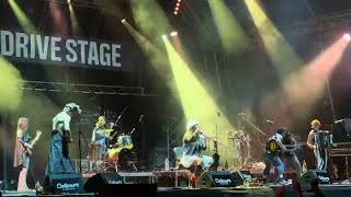 Holy Moly & The Crackers • Upside Down • Live at Colours of Ostrava 2023 • 20.07.2023