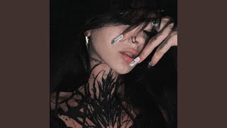 Download lagu PEEKABOO x PAPER PLANES (speed)
