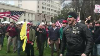 ★ LiveLeak || Good fight at pro trump rally in Berkeley