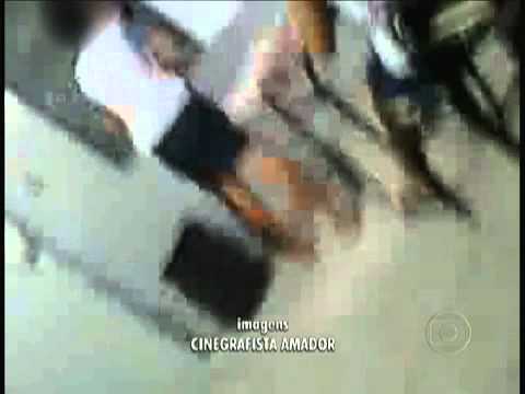 G1 - Vídeo mostra aluna dando tapa no rosto de professora dentro de sala
