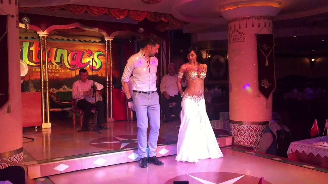 Oscar Flores junto a Didem, Improvisacion en Club Sultana de Estambul