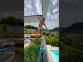 ELE TENTOU chegar na PISCINA sem tocar o chão 😳🏊 #curiosidades