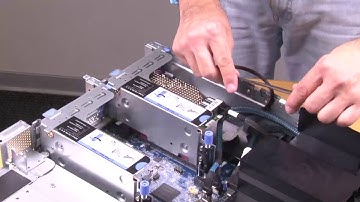 Lenovo ThinkSystem SR665 Installing a RAID super capacitor module