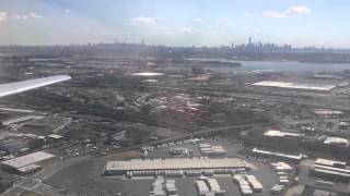 United ERJ-145 Landing at Newark
