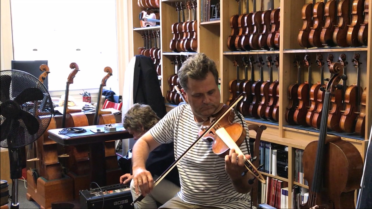 First encounter with the Paul Davies 'Spur' Semiacoustic violin 21 7