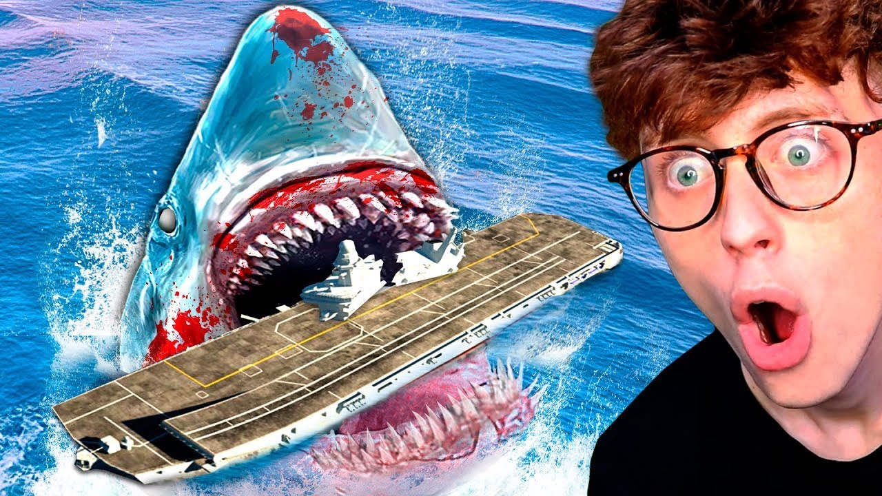 PLAYING as a MEGALODON in GTA 5! (Mods)