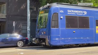 Sacramento Regional Transit District debuts low-floor light rail vehicles