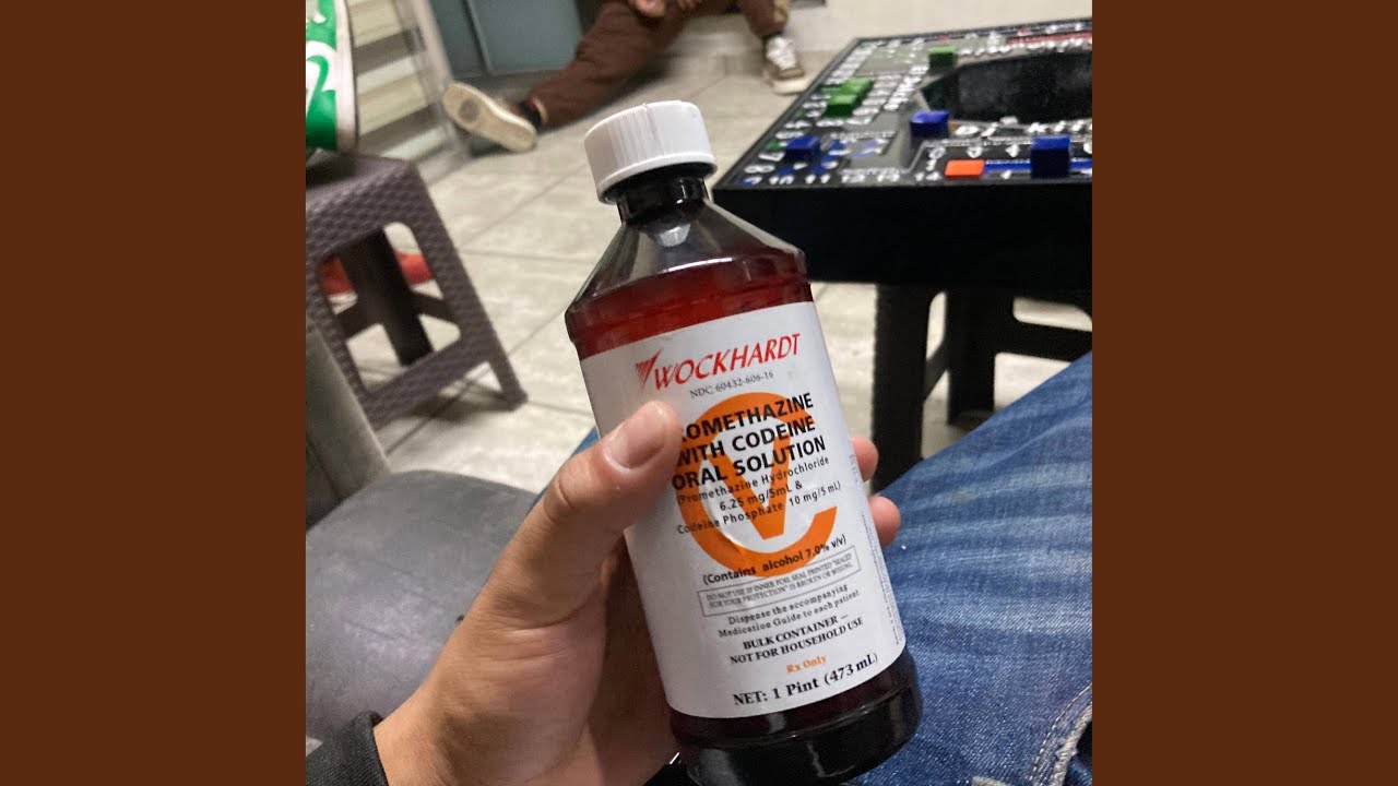 Tr4vesuras (feat. Lucky)