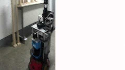 VPass: an Algorithmic Compass based on Vanishing points