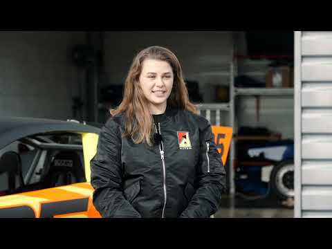 Evy Longp - Pilote de course automobile