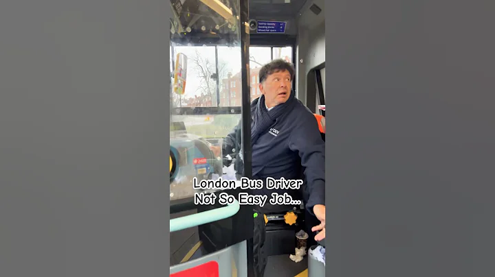 London Bus Driver 👌 Not So Easy Job #shorts #shortsfeed #shortsbeta