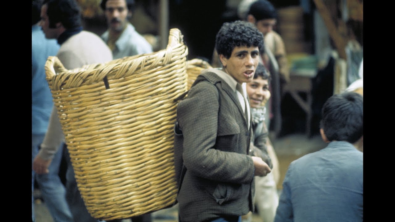 Porters of old Beirut Souks عتالة أسواق بيروت