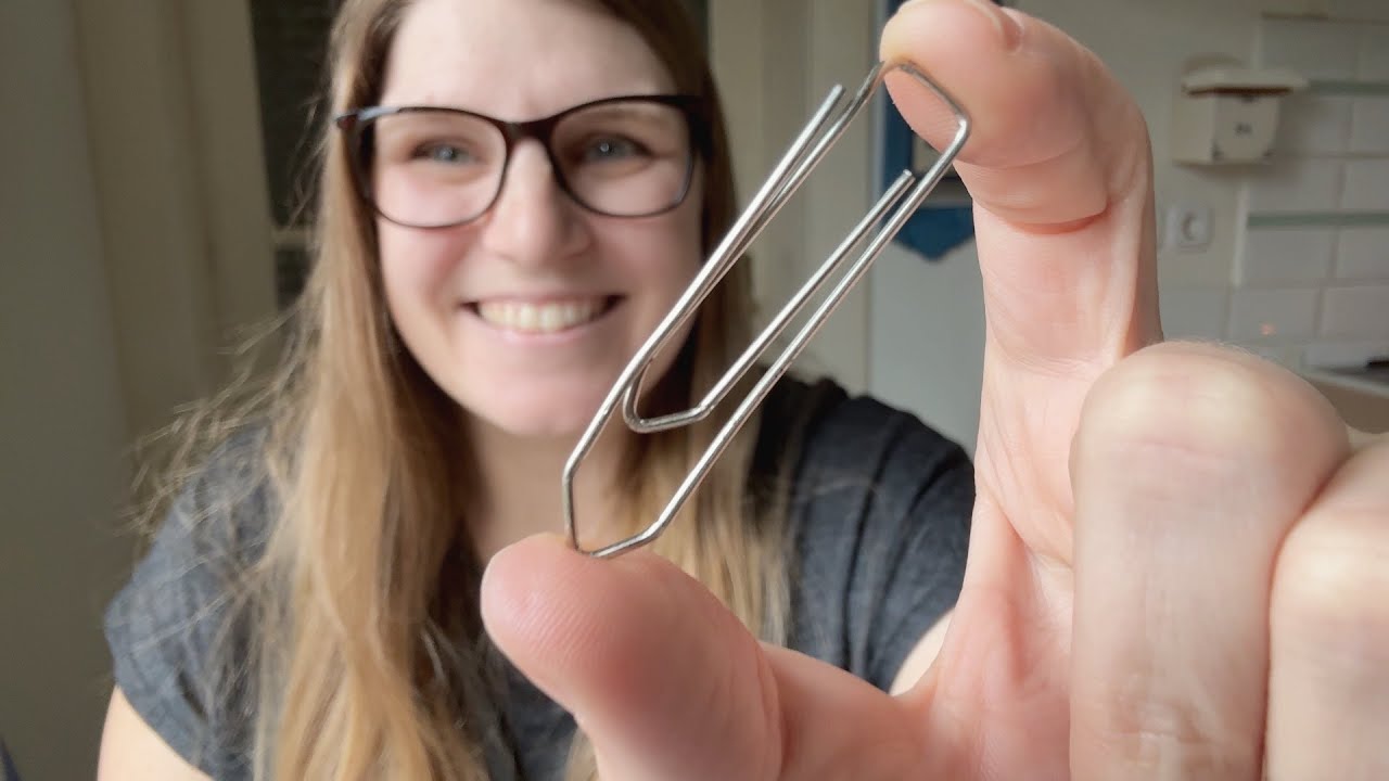 My €0,01 Travel Must-Have 📎 15 Ways To Use Paperclips