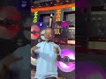 Nzovu abyinnye yikoreye icupa ku mutwe