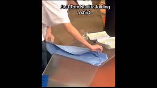 Tom Kaulitz Folding A Shirttokiohotel tomkaulitz edit 2000s viralparativiral 2005