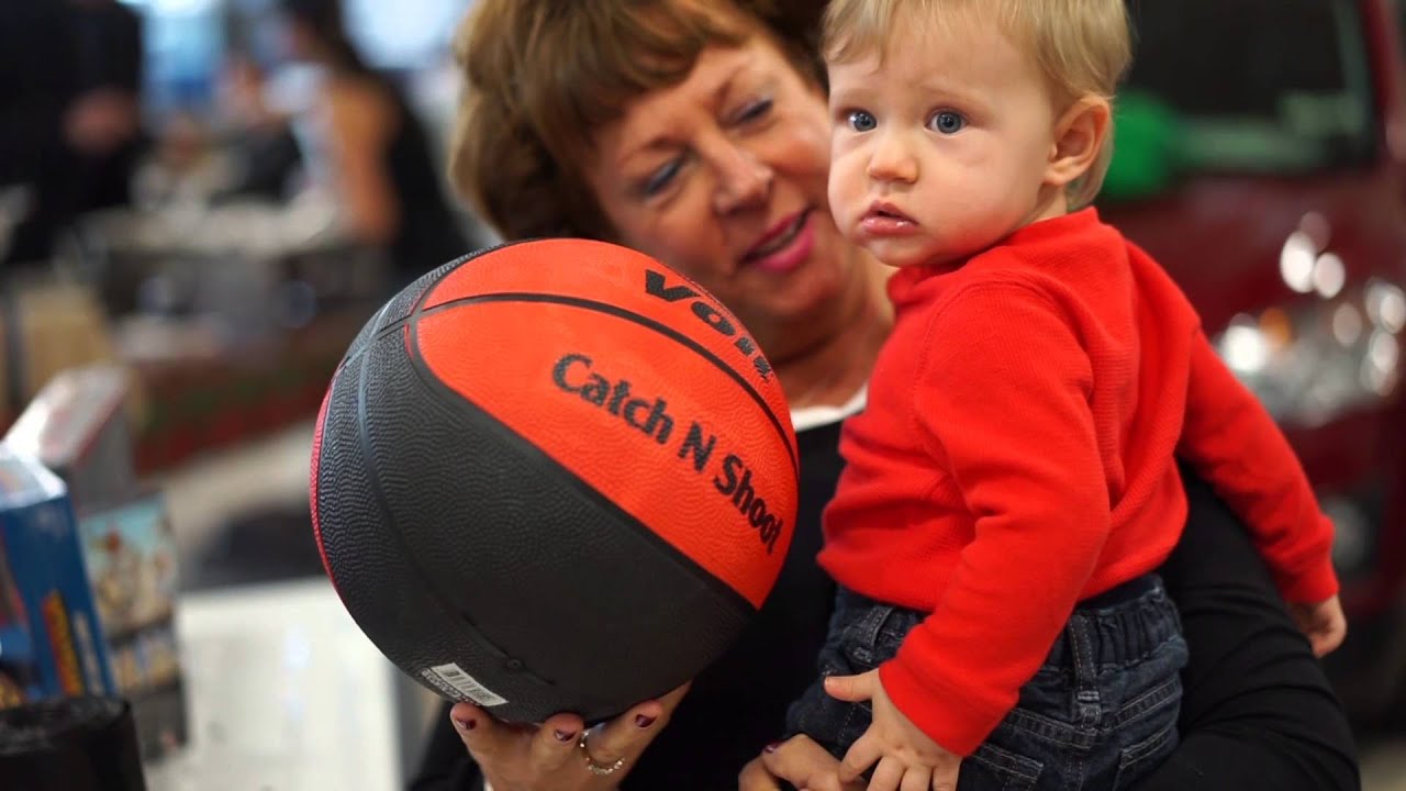 Roe Conn at Toys for Tots with Apple Chevrolet