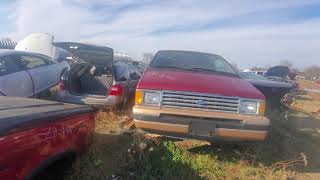 Junkyard Hoopties- 90s Ford Aerostar, when minivans were Still RWD